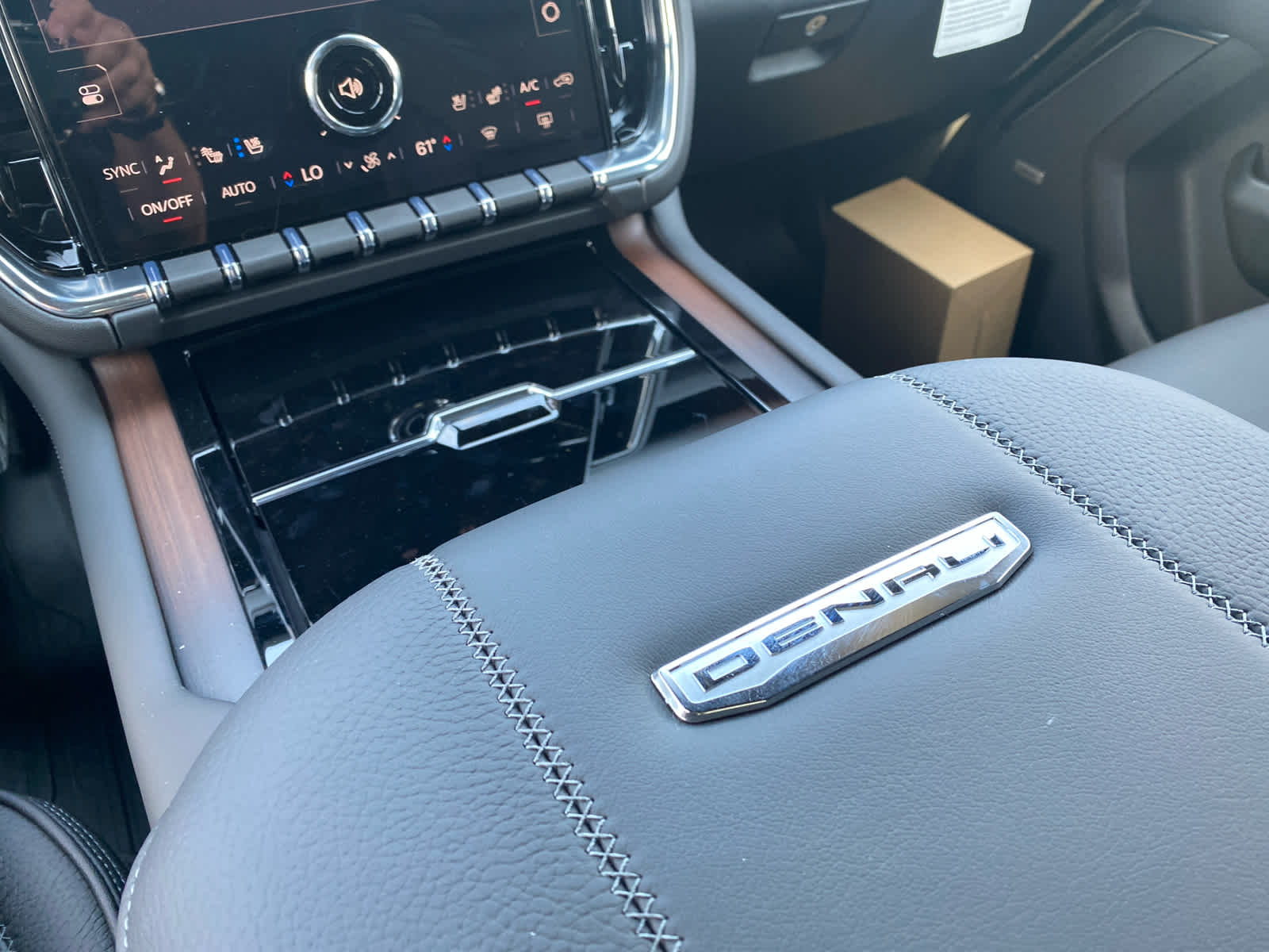 2025 Gmc Yukon XL Denali photo 22