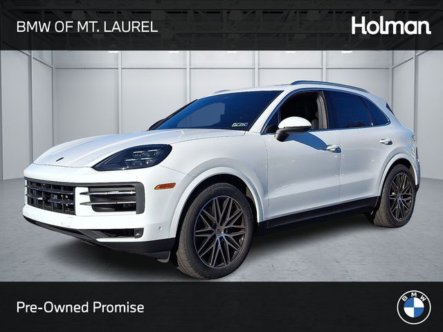 2025 Porsche Cayenne Base's photo