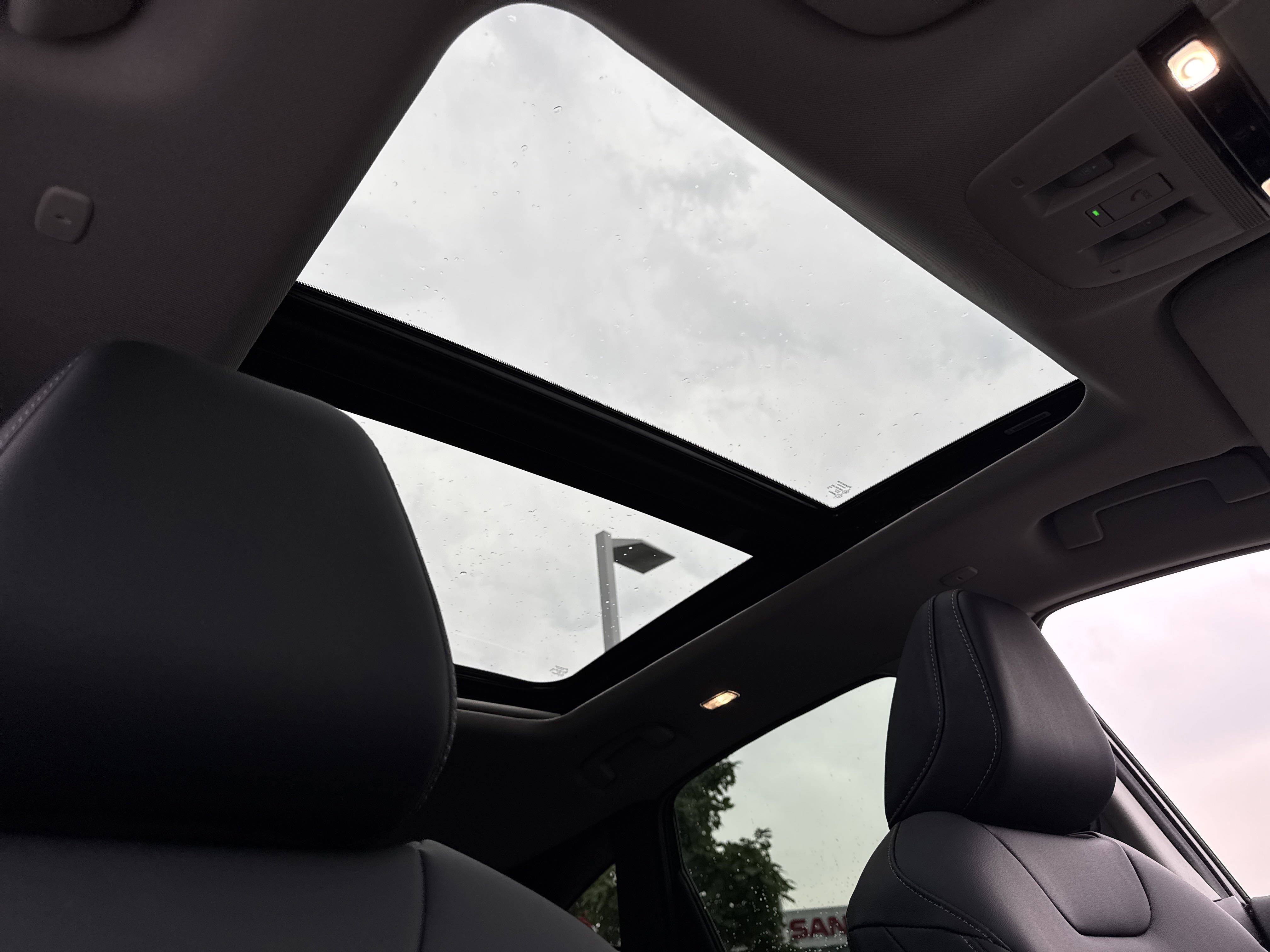 2025 Nissan Murano SL photo 14