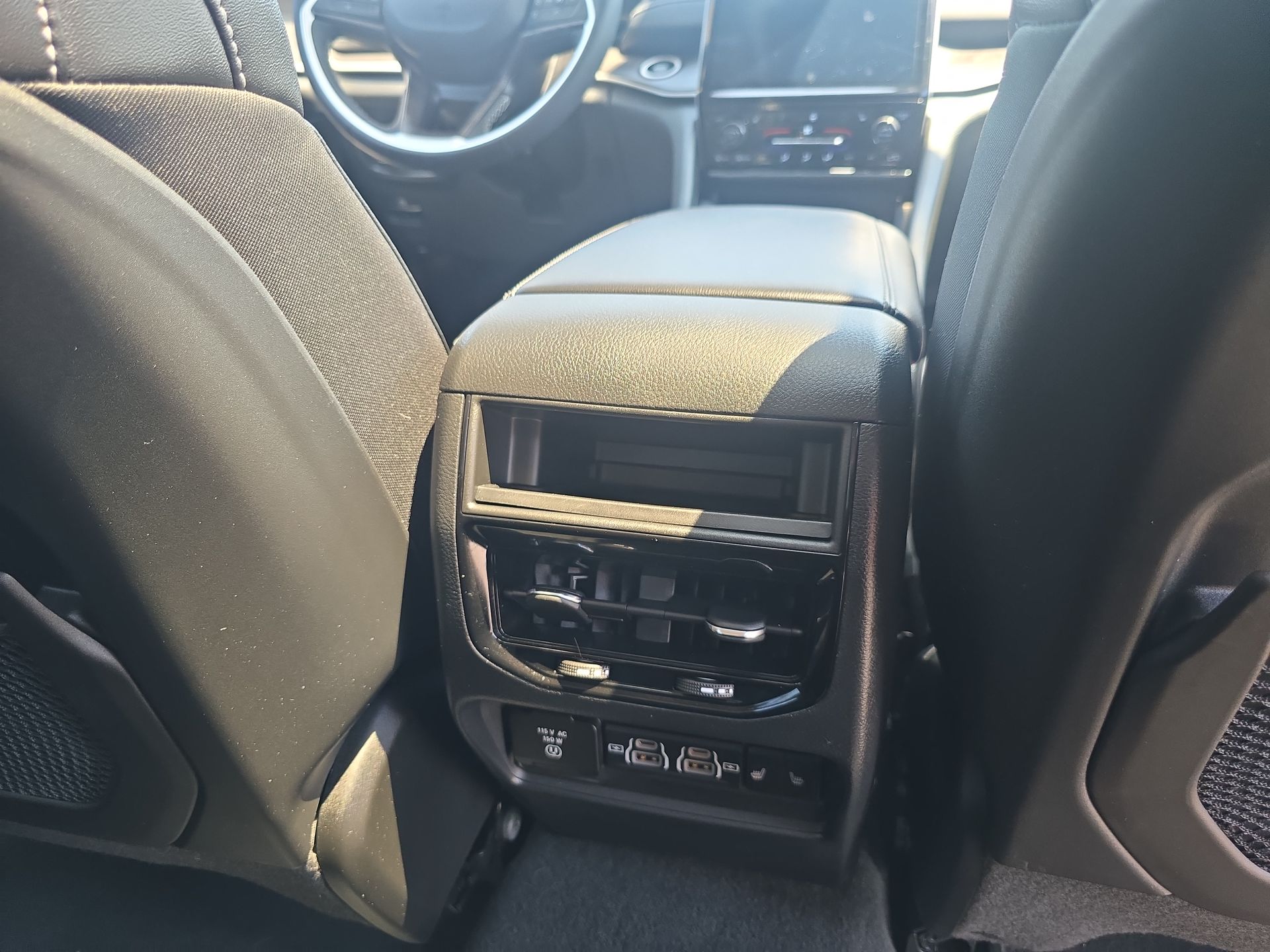 2023 Jeep Cherokee Base photo 55