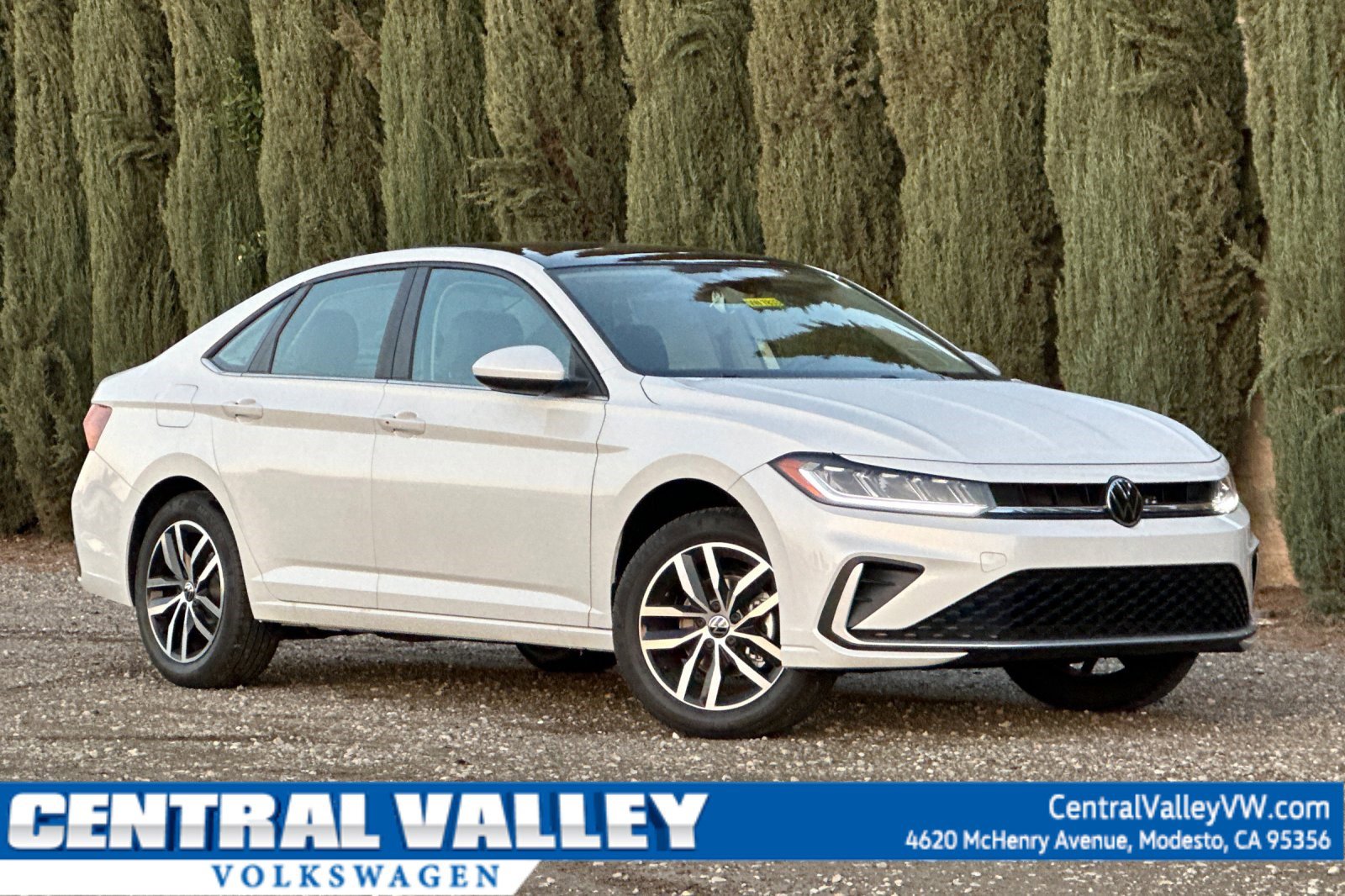 2026 Volkswagen Jetta SE's photo