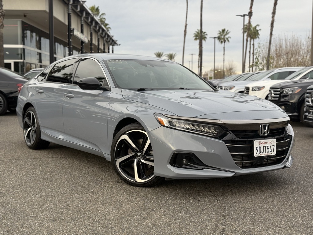 2022 Honda Accord Sport's photo