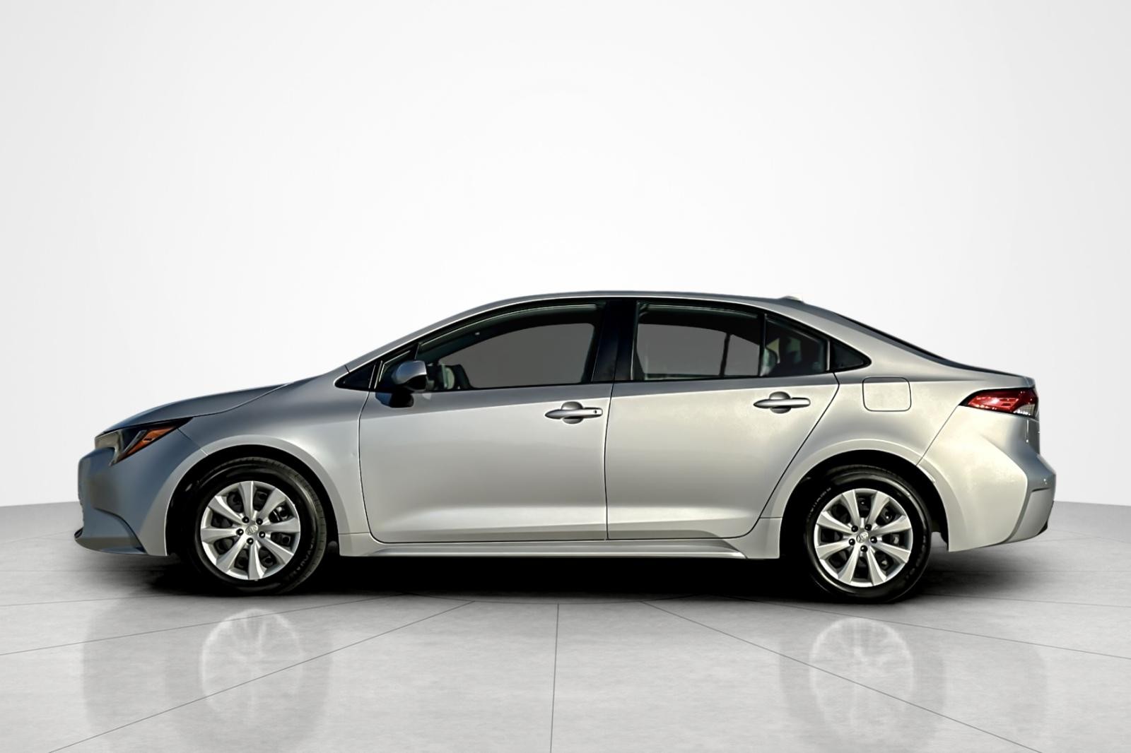 Certified 2024 Toyota Corolla LE with VIN JTDB4MEE3R3023454 for sale in Kansas City