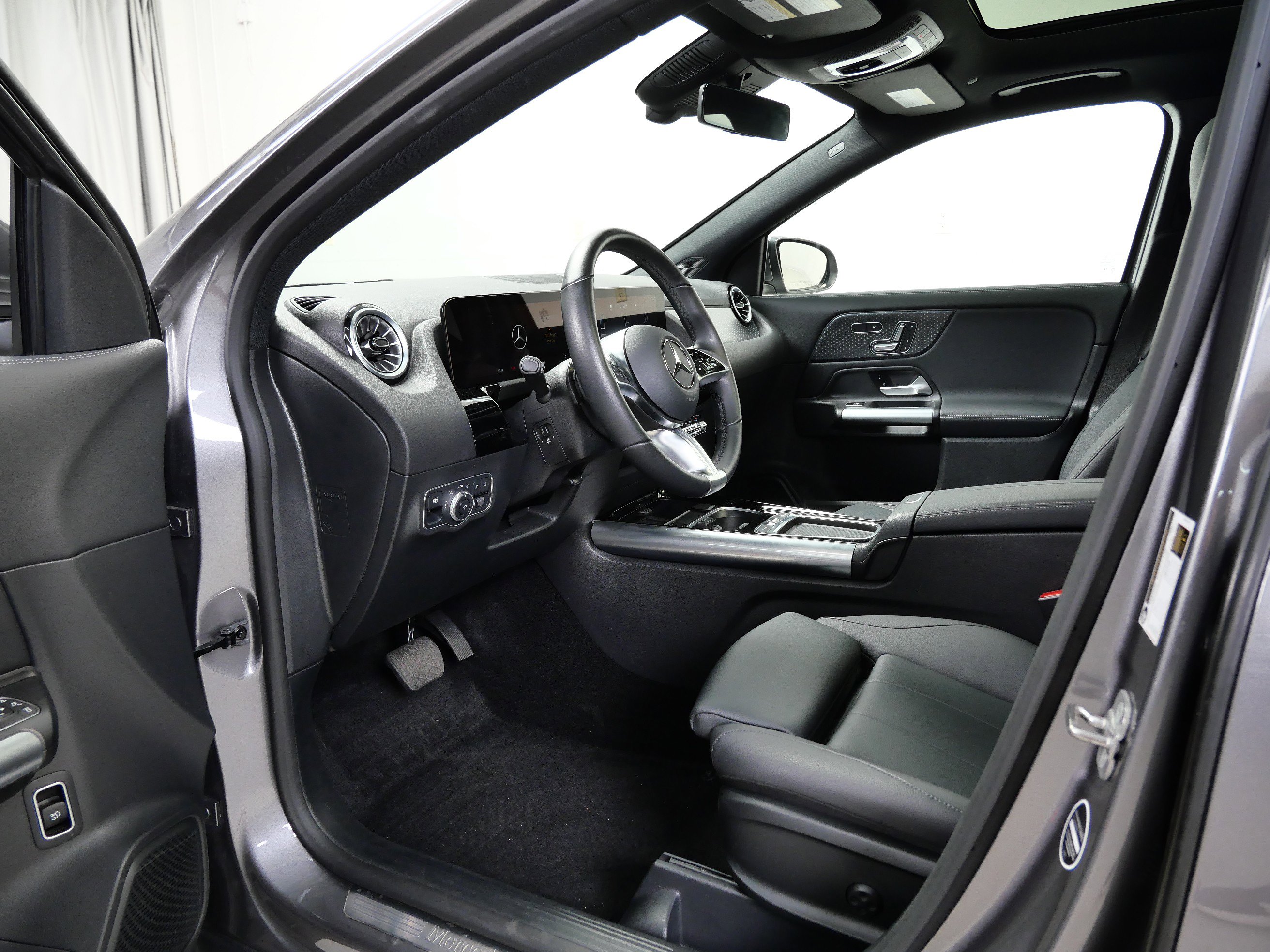 2025 Mercedes Benz GLA 250 4MATIC photo 14