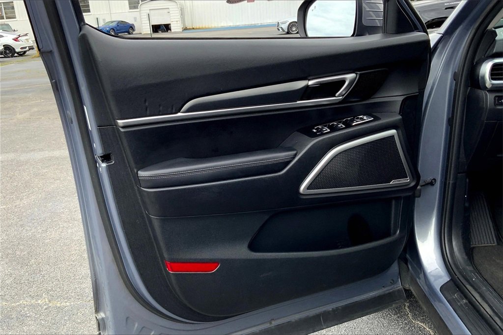 2022 Kia Telluride LX photo 21