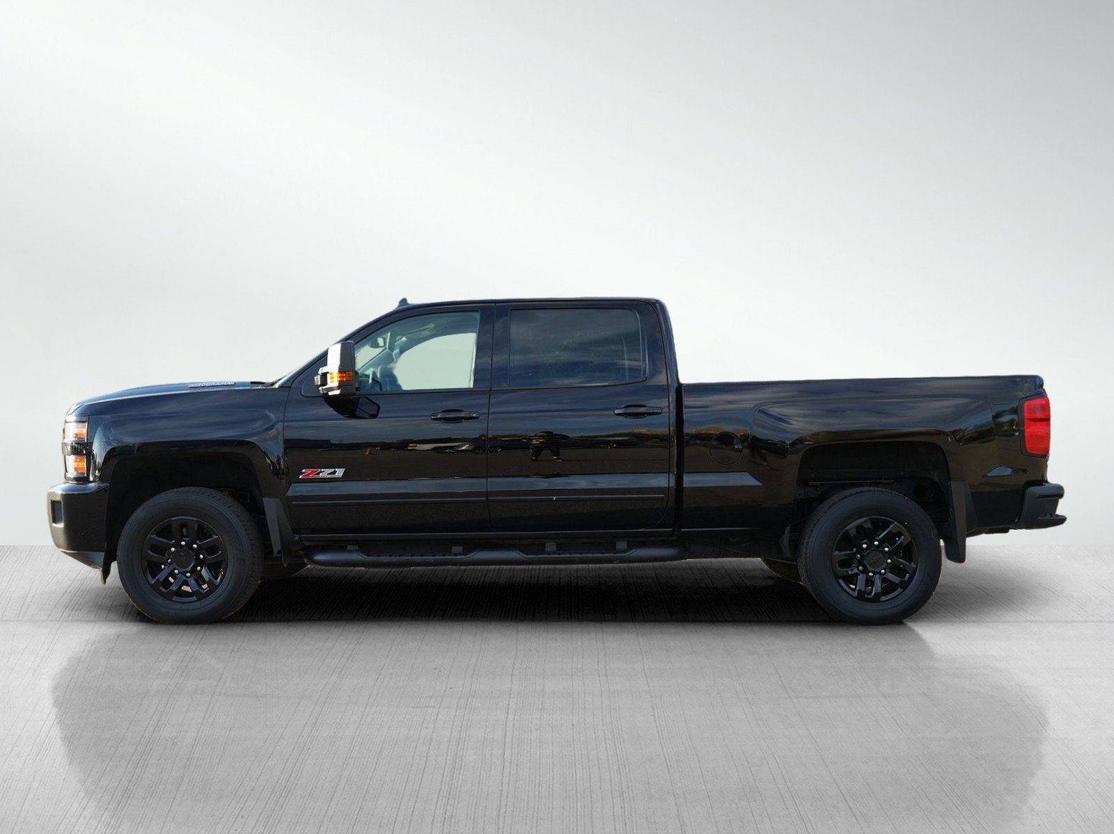 2017 Chevrolet Silverado 2500HD LT photo 2