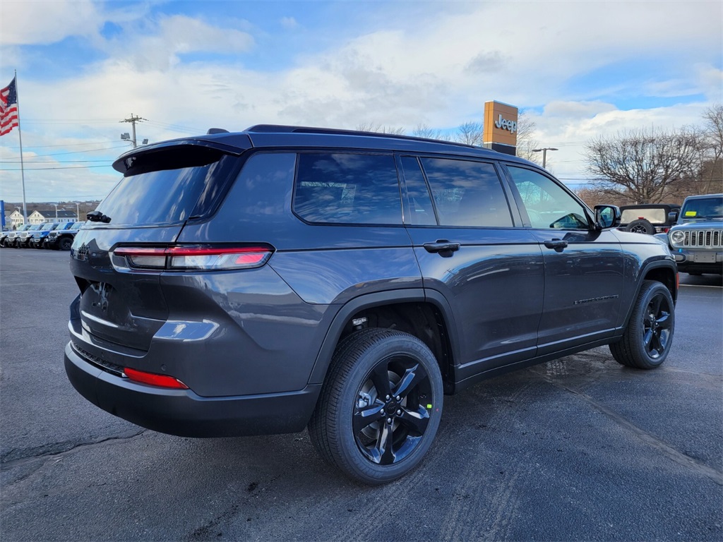 2024 Jeep Grand Cherokee Altitude X photo 3