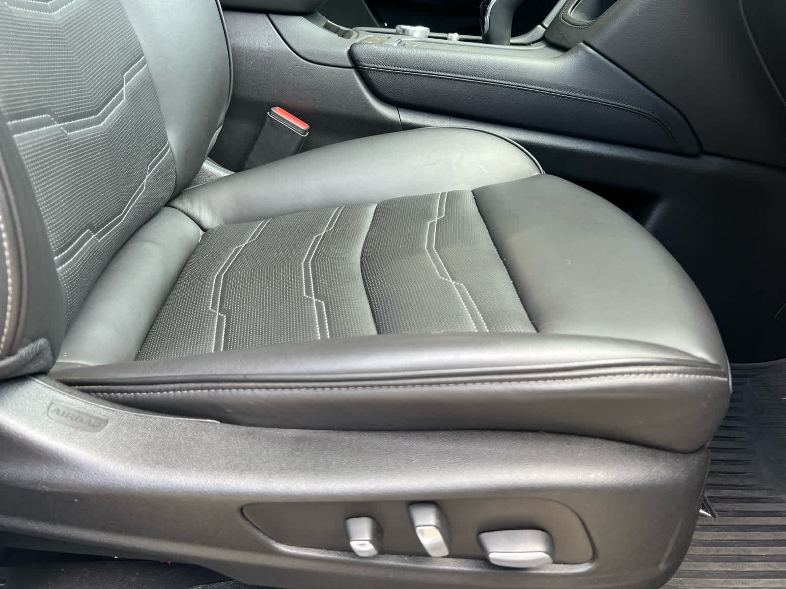 2024 Cadillac XT6 Sport photo 11