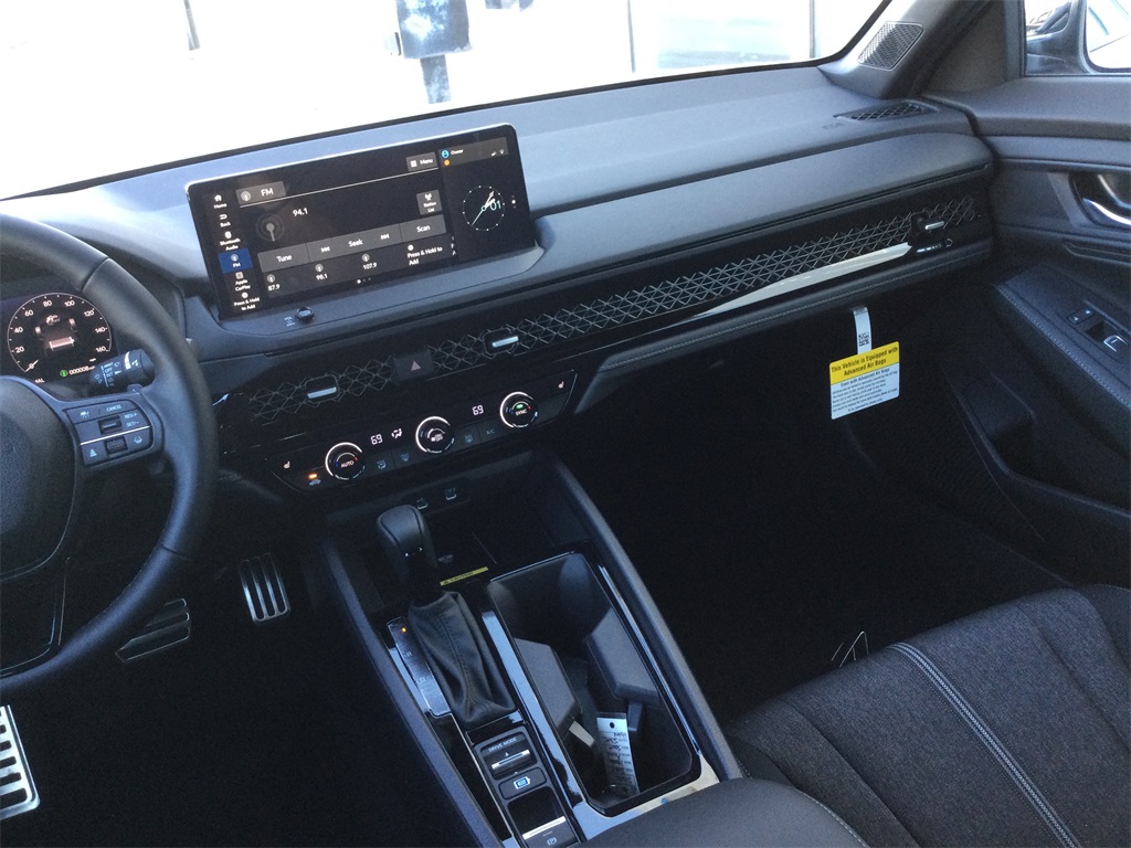 2025 Honda Accord Hybrid Sport photo 16