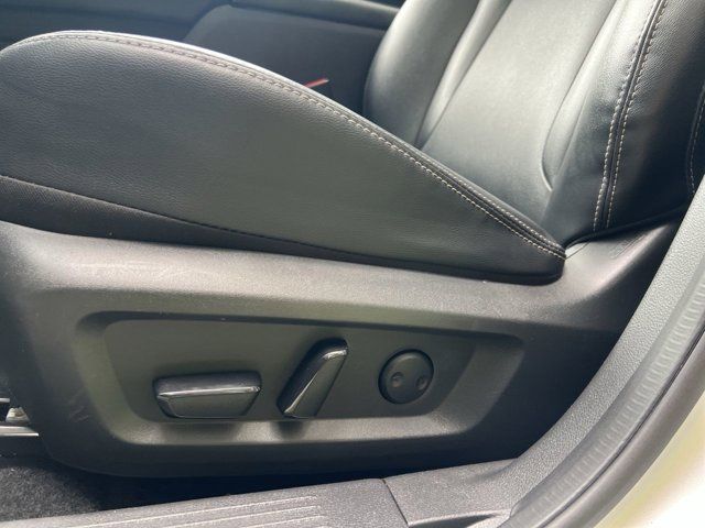 2022 Nissan Rogue SL photo 4
