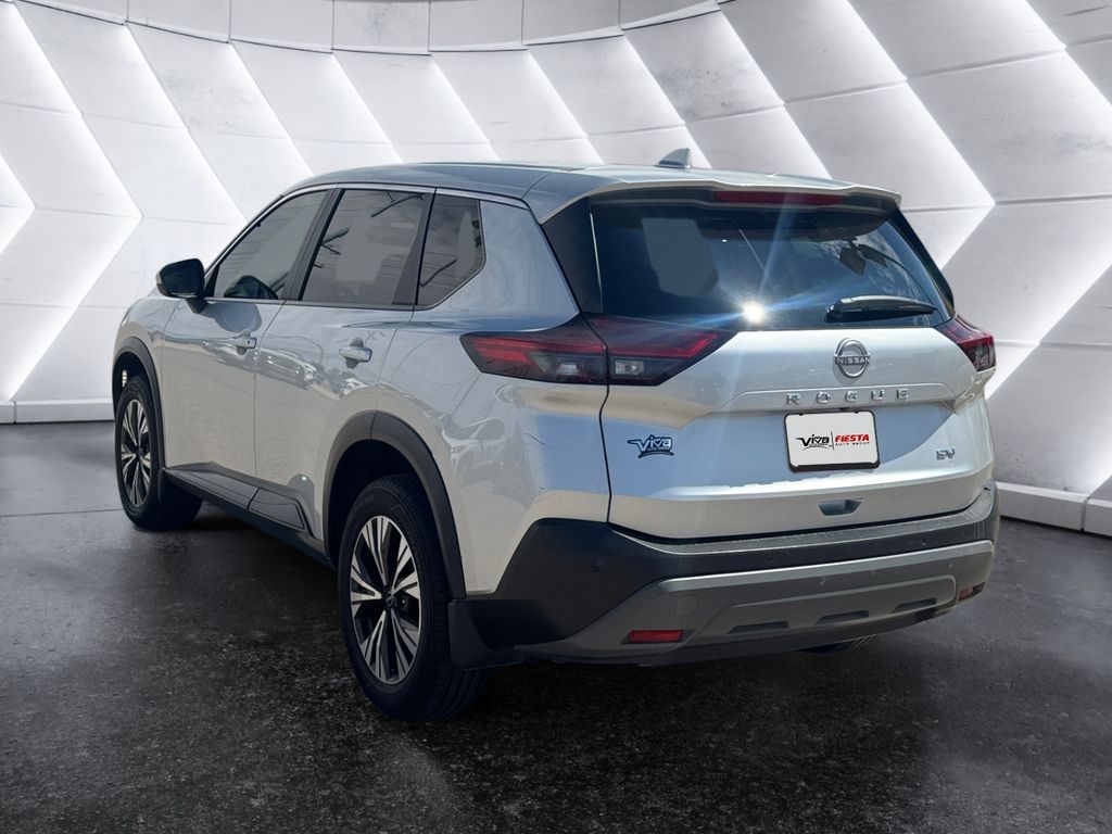 2023 Nissan Rogue SV photo 4