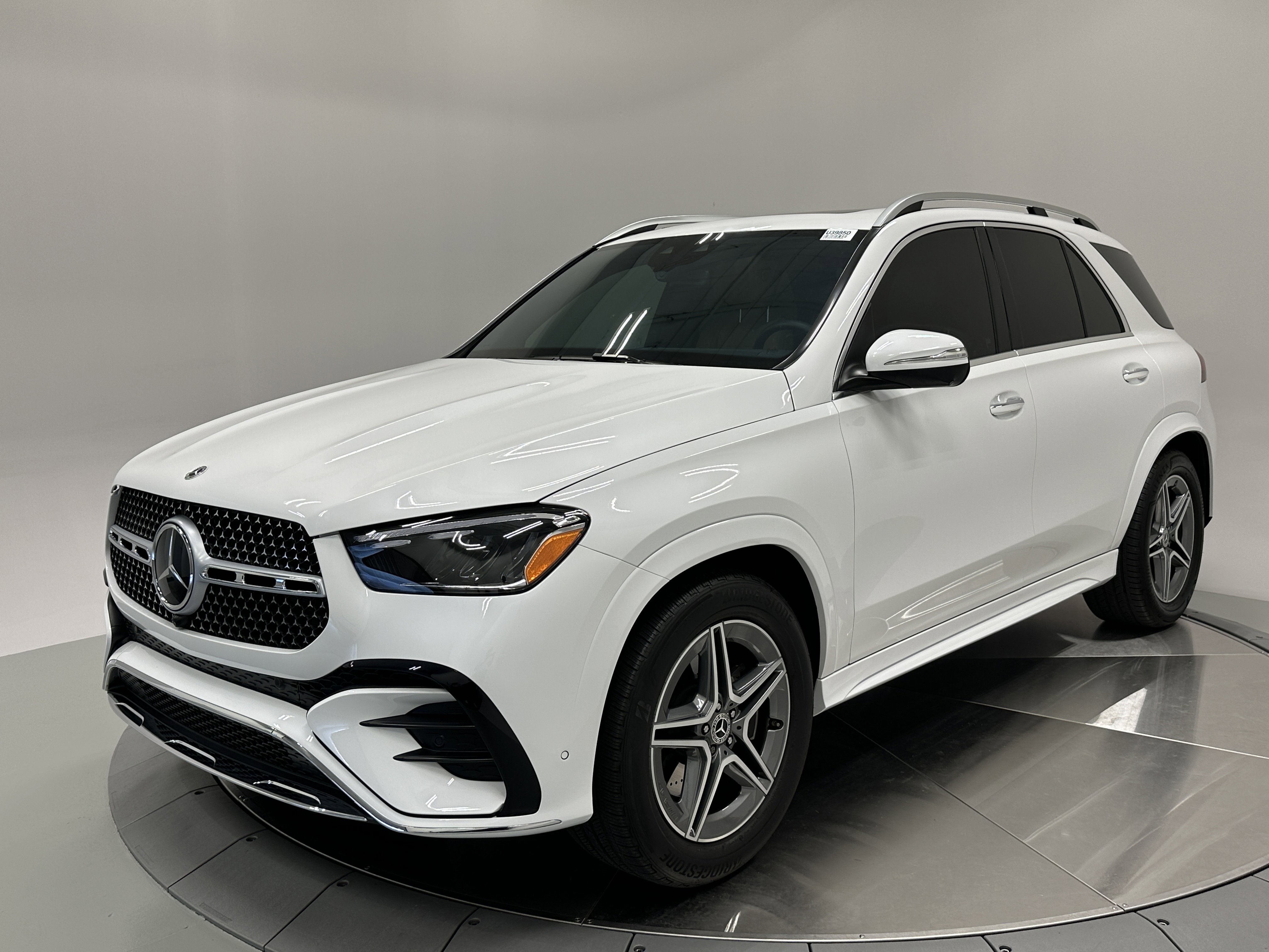2025 Mercedes Benz GLE 350 4MATIC photo 3