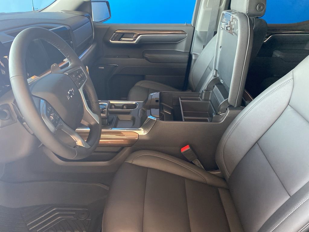 2026 Chevrolet Silverado 1500 LT photo 7