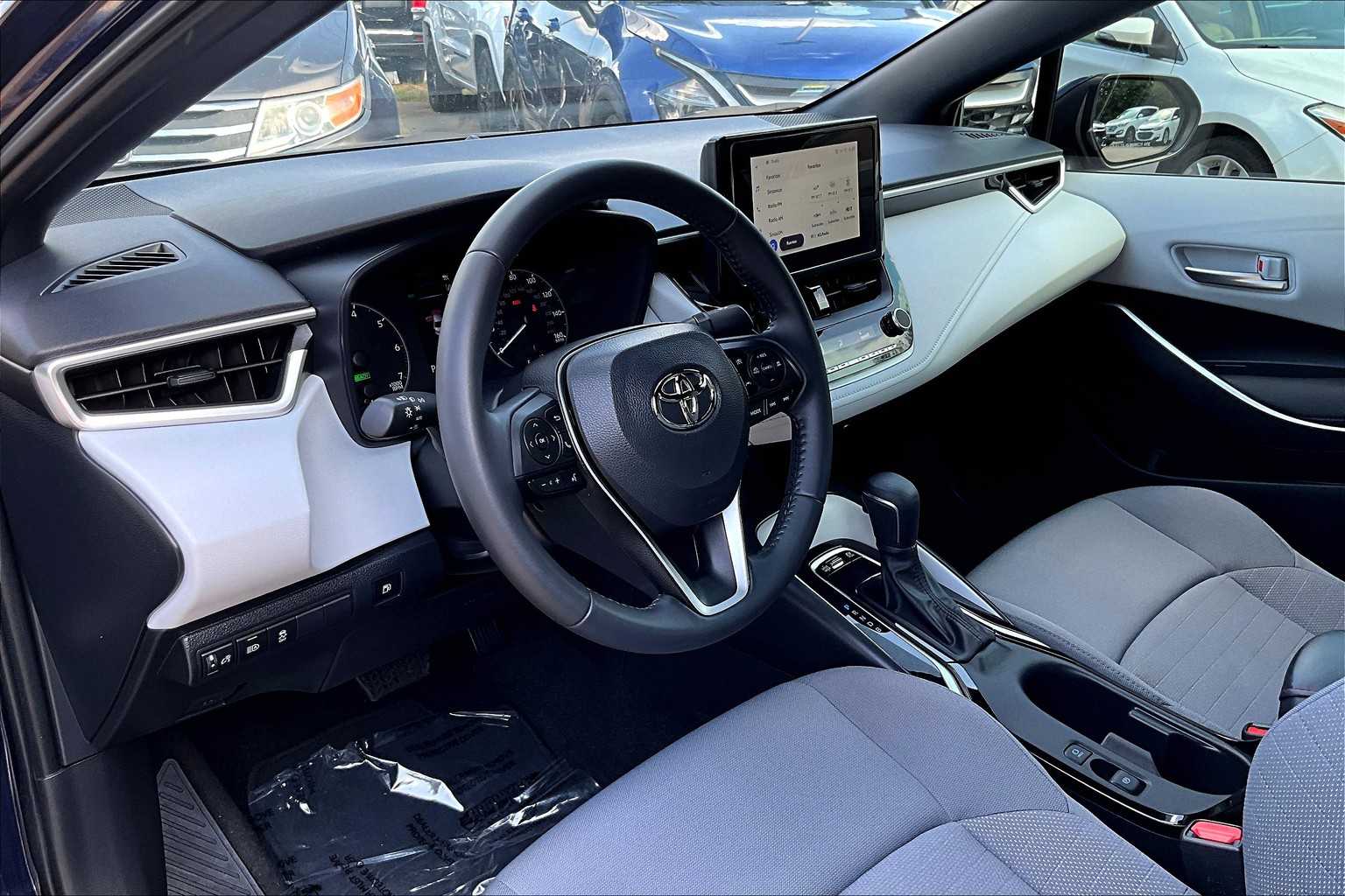 2024 Toyota Corolla XLE LE Premium SE photo 16