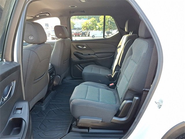 2023 Chevrolet Traverse Cloth photo 12