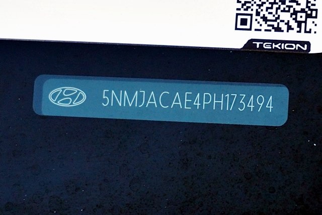 Used 2023 Black Hyundai SE image 30