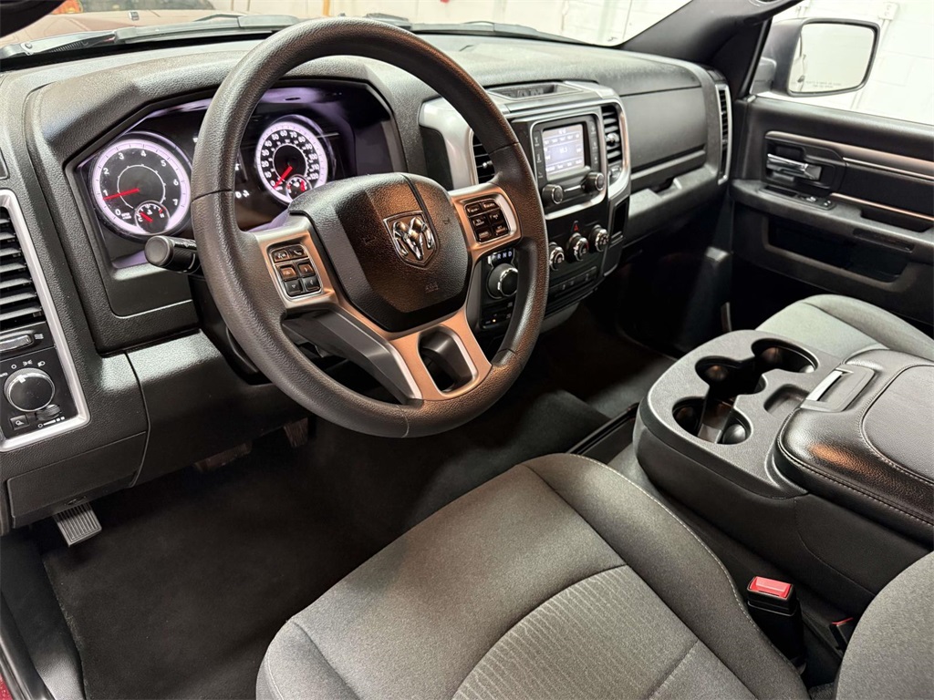 2024 Ram 1500 Classic Warlock photo 9