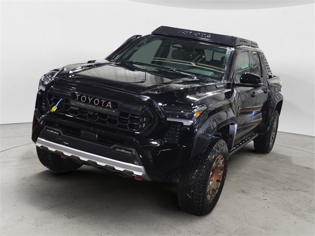 2025 Toyota Tacoma Trailhunter's photo