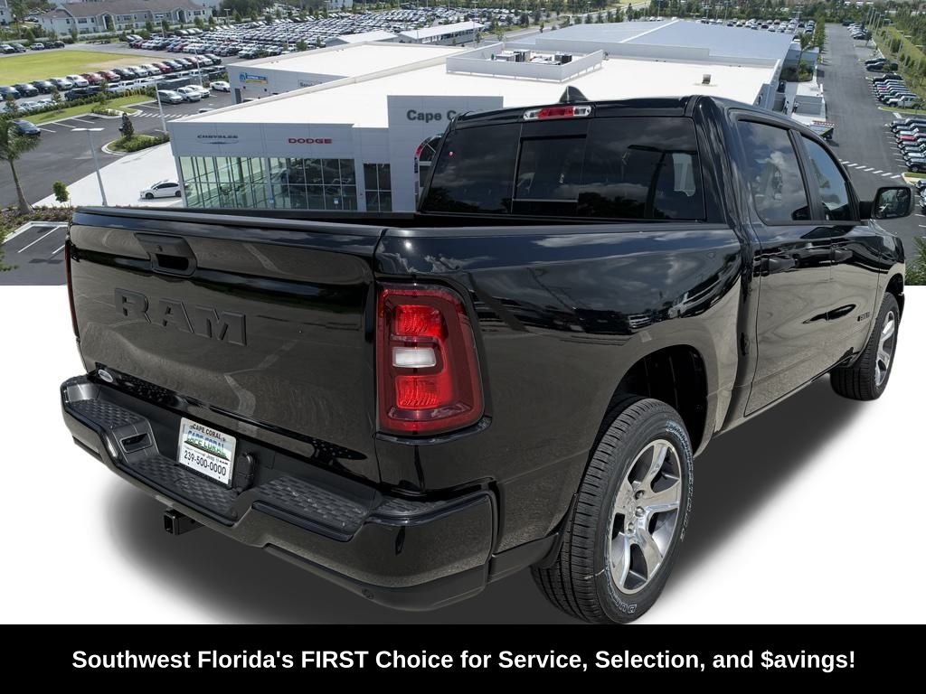 2025 Ram 1500 Tradesman photo 2