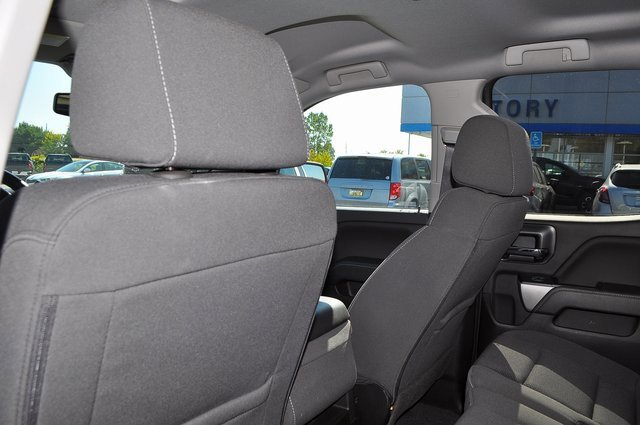 2019 Chevrolet Silverado LT photo 14