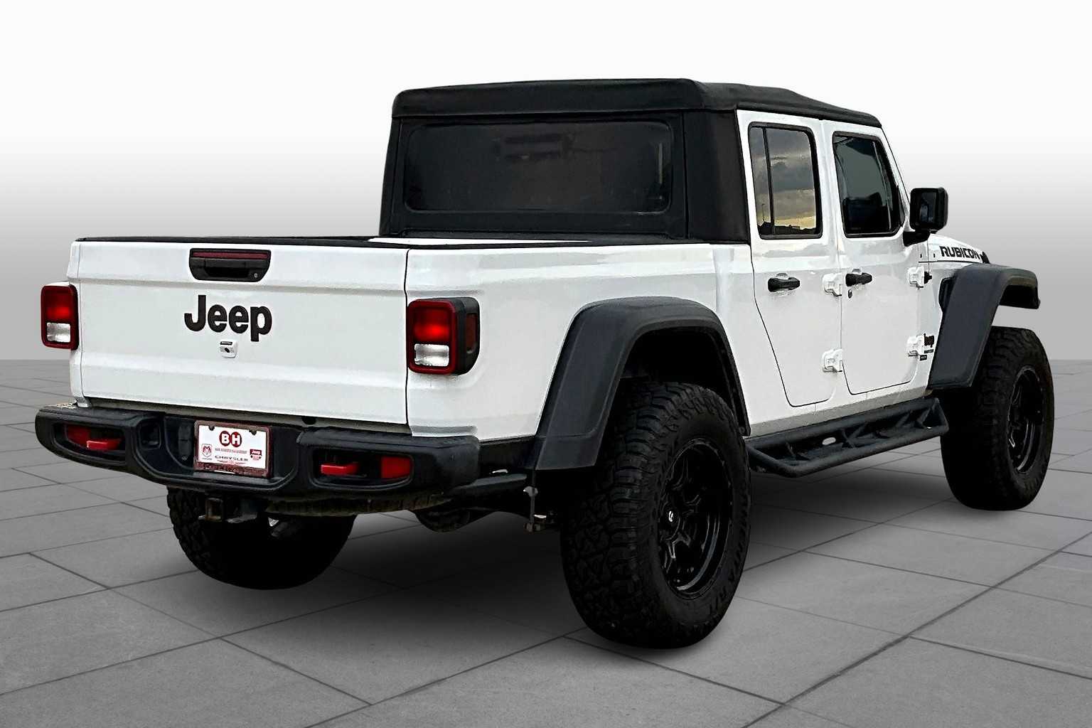 2020 Jeep Gladiator Rubicon photo 21