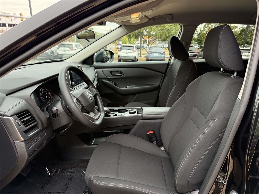 2025 Nissan Rogue S photo 8