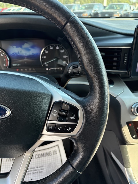 2023 Ford Explorer XLT photo 17