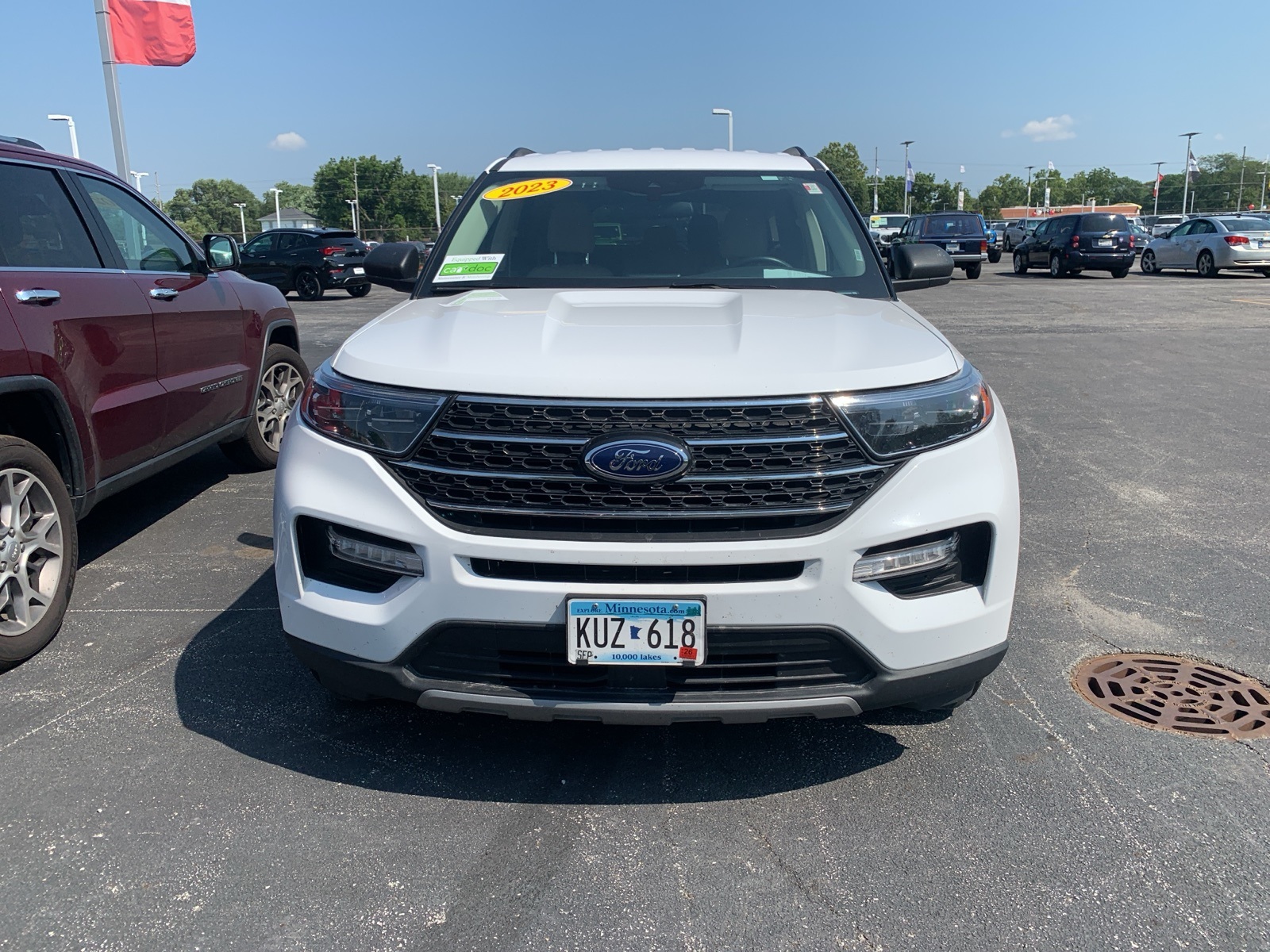 2023 Ford Explorer XLT photo 8