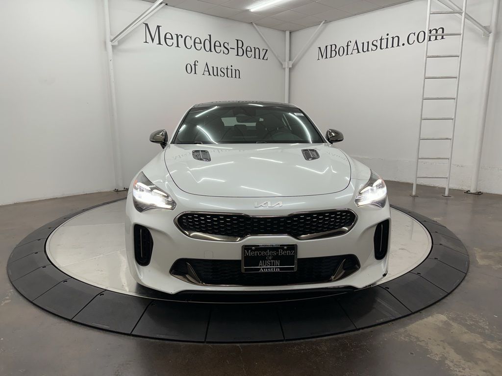 2022 Kia Stinger GT-Line photo 2
