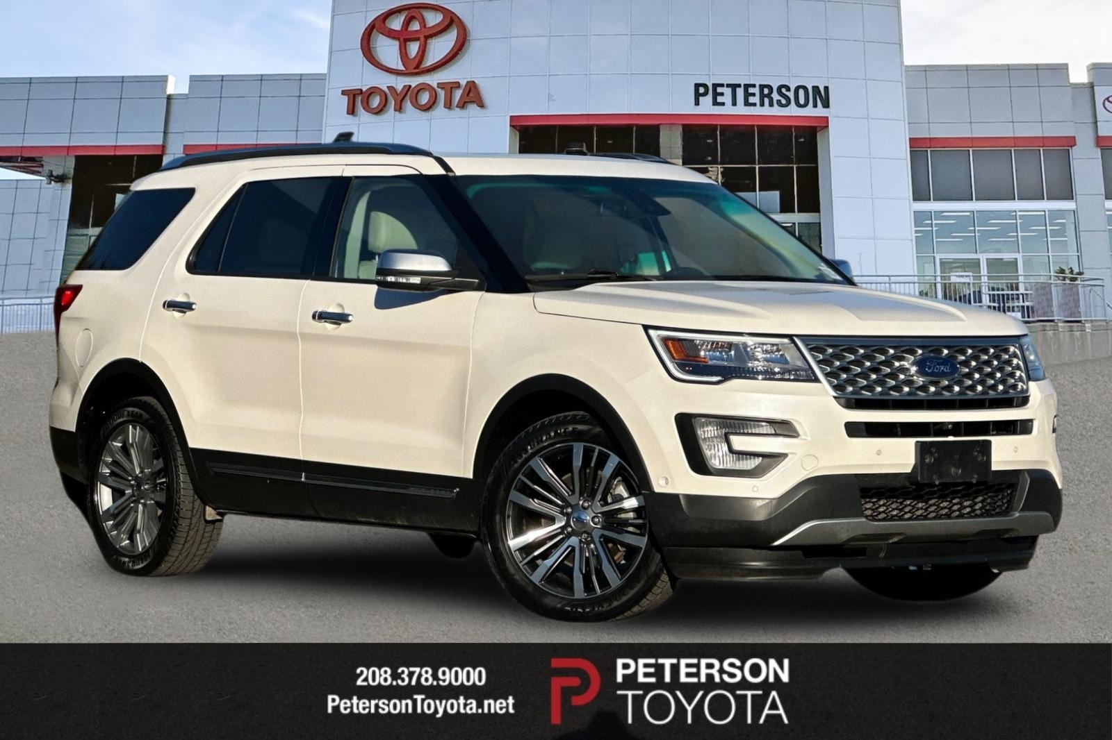 2017 Ford Explorer Platinum's photo
