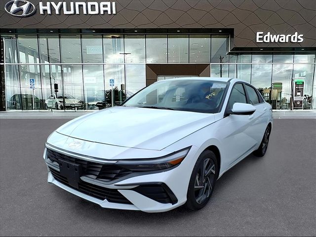2024 Hyundai Elantra SEL's photo