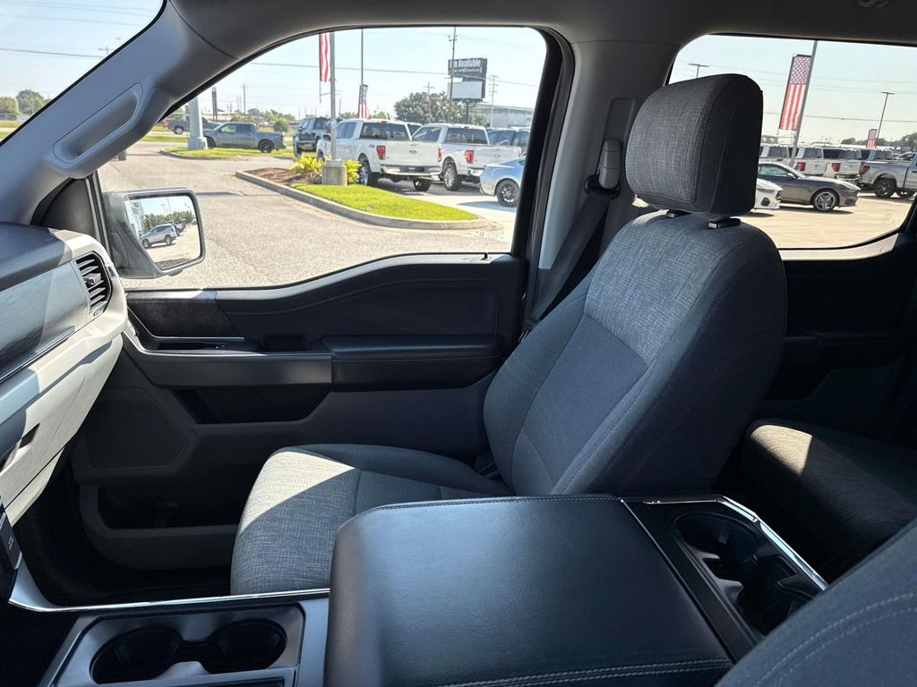 2021 Ford F-150 XLT photo 15