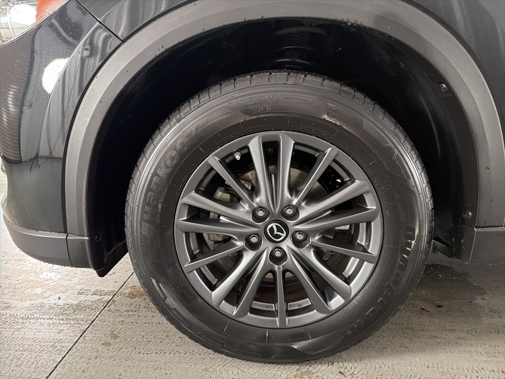 2020 Mazda CX-5 Touring photo 3