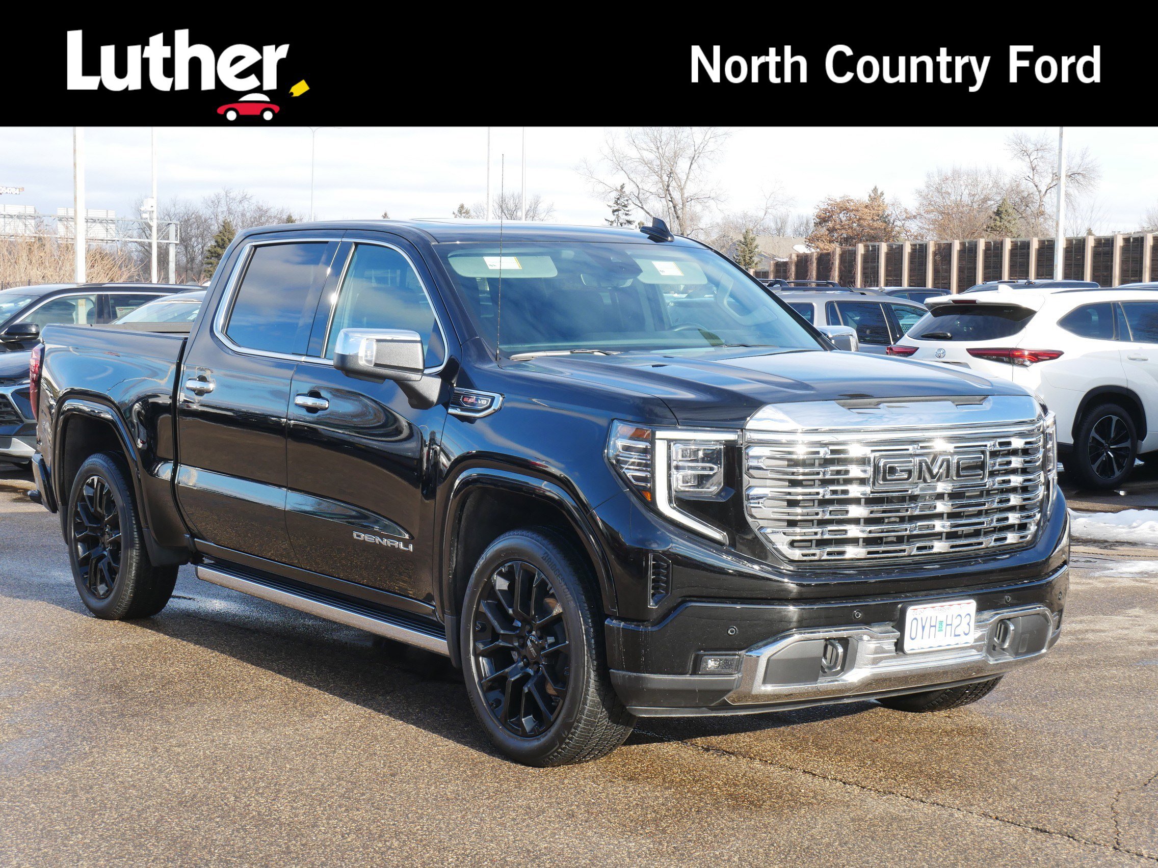 2025 GMC Sierra Denali's photo