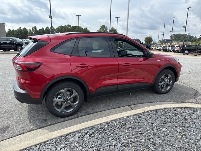 2026 Ford Escape ST-Line photo 12