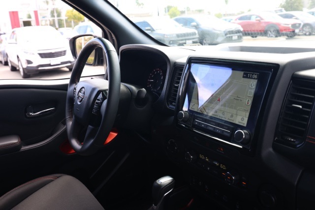 2023 Nissan Frontier PRO-4X photo 16