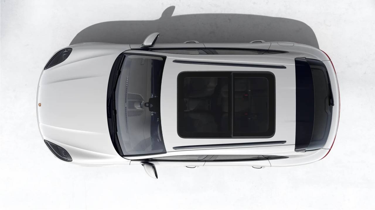 2026 Porsche Macan T photo 6