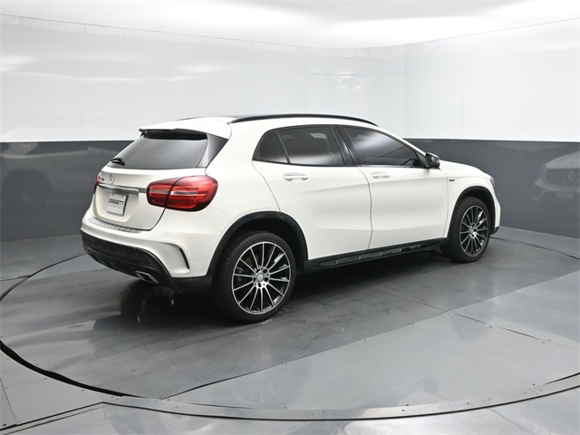 2018 Mercedes Benz GLA 250 photo 4