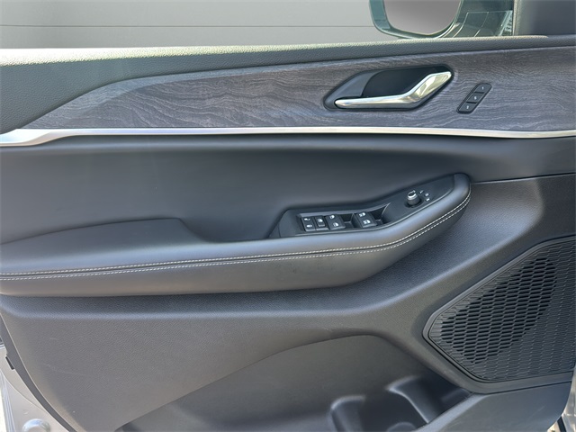 2024 Jeep Grand Cherokee Limited photo 8