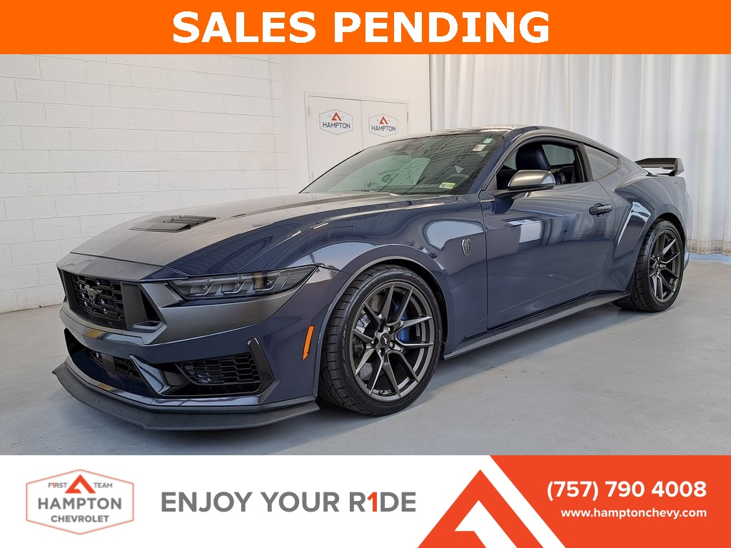 2024 Ford Mustang Dark Horse's photo