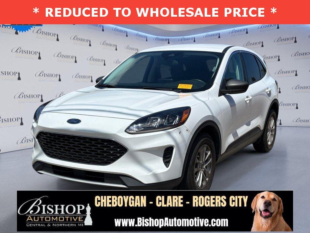 2022 Ford Escape SE's photo