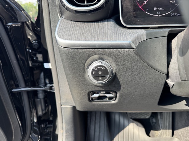 2025 Mercedes Benz C 300 4MATIC photo 23