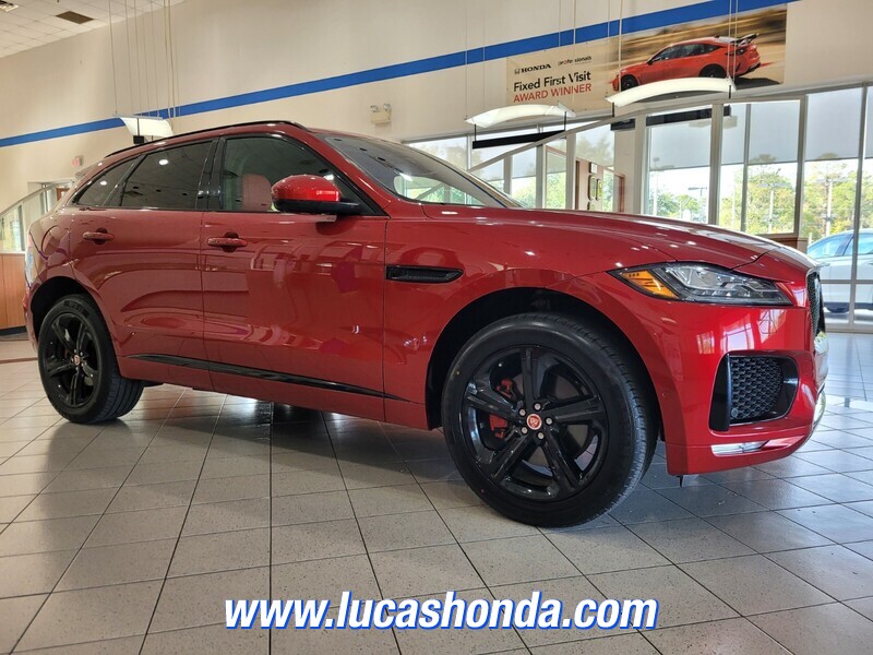 2018 Jaguar F-PACE S photo 3