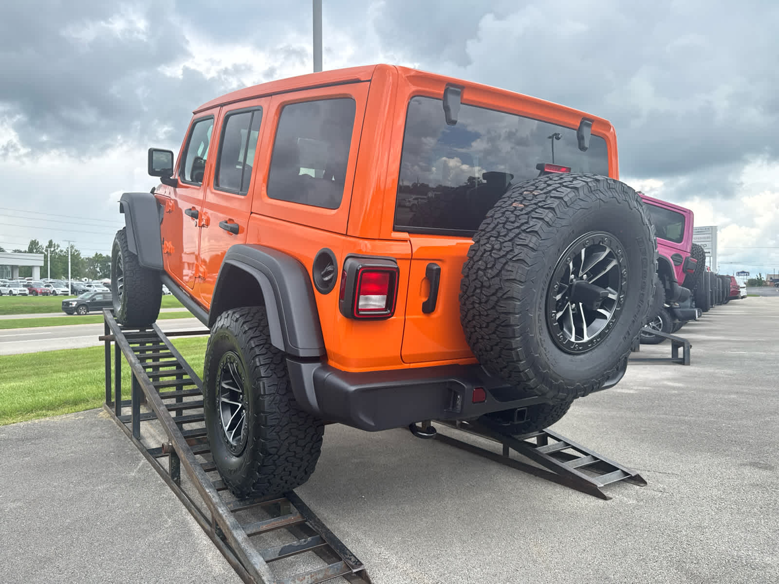 2025 Jeep Wrangler Willys photo 3