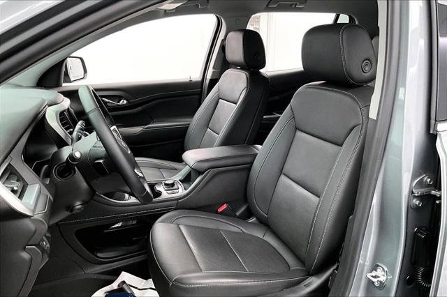 2023 Gmc Acadia SLT photo 2