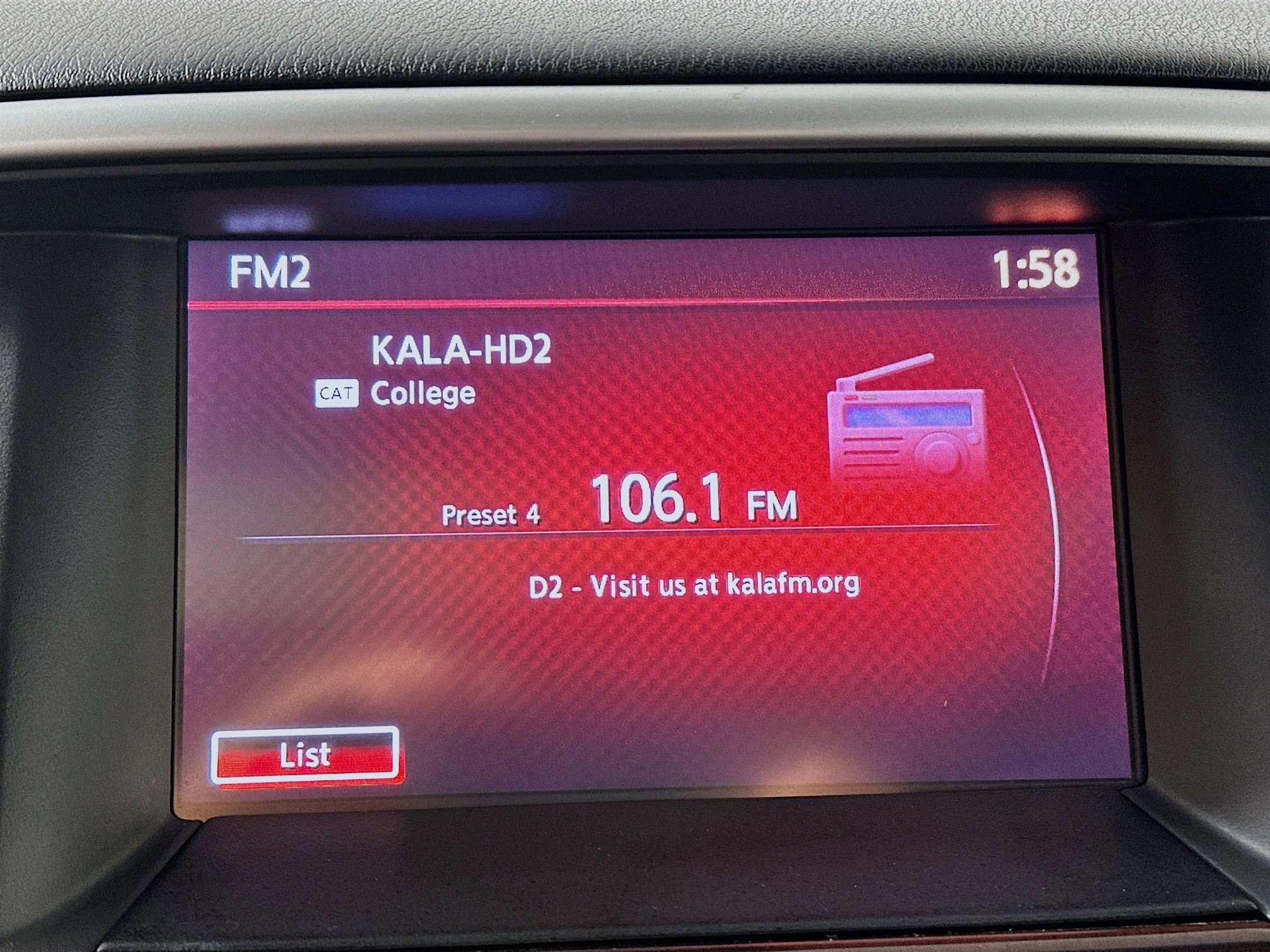 2015 Nissan Pathfinder Platinum photo 14