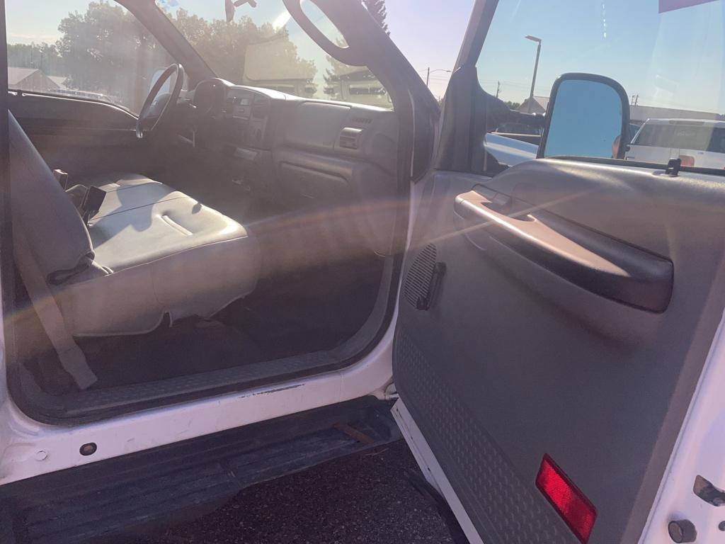 2006 Ford F-350 photo 11