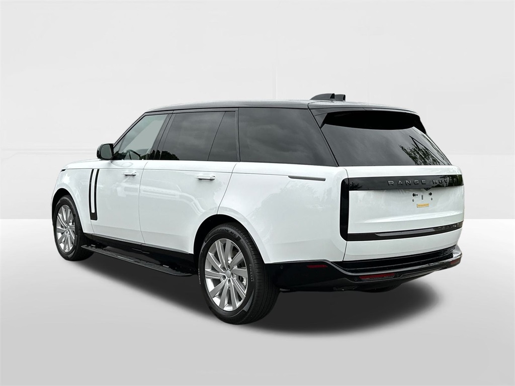 2025 Land Rover Range Rover SE photo 2