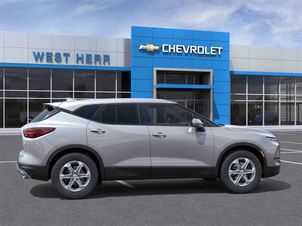 2025 Chevrolet Blazer 2LT photo 4