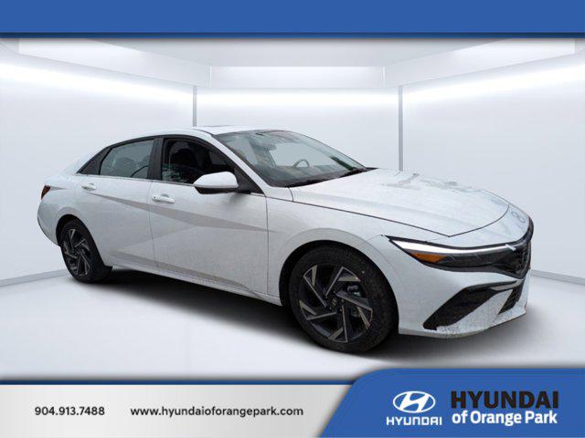 2025 Hyundai Elantra SEL's photo